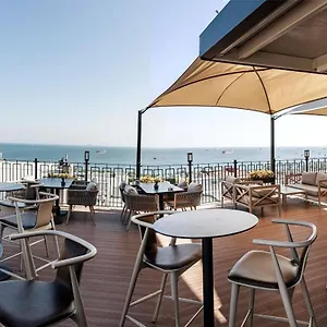 Aprilis - Special Category Hotel Istanboel
